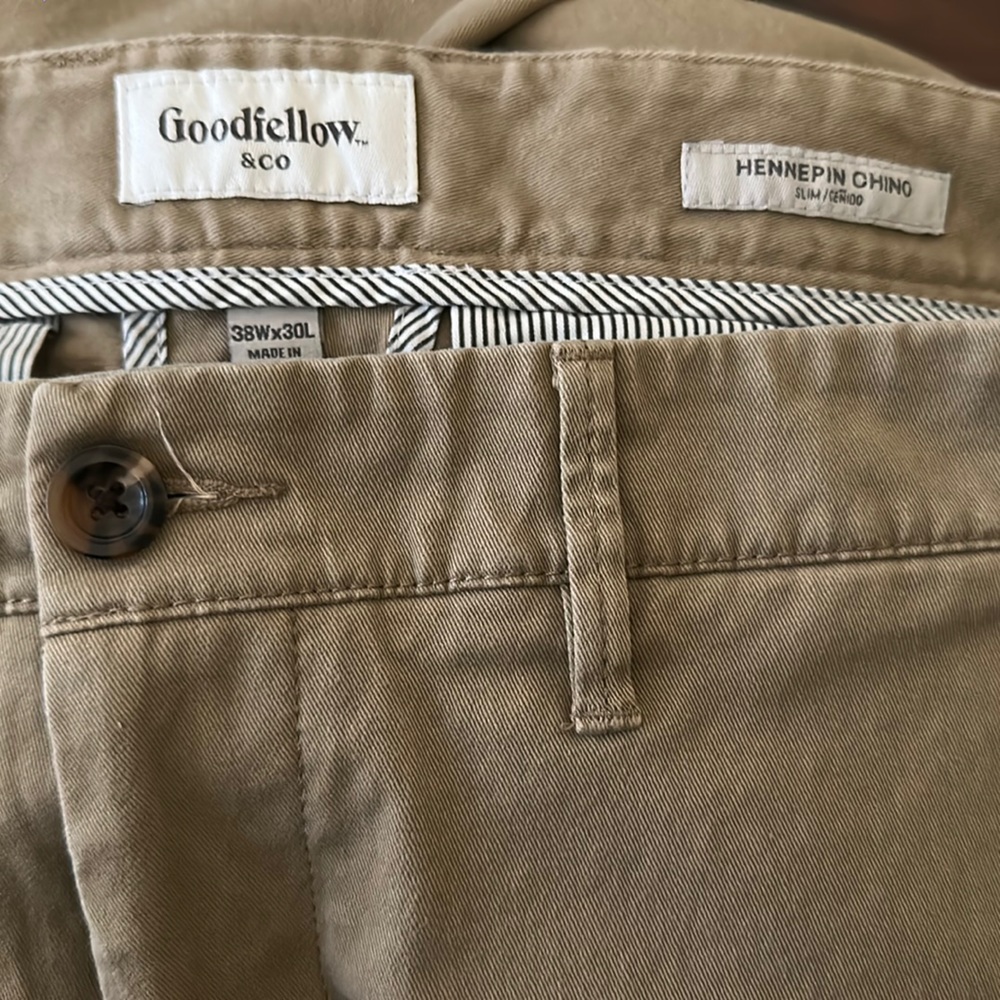 Chino khaki pants